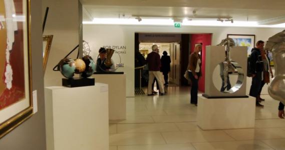 Ӣ������ŷ���������׶ؽ��в�չ��ŷ�޸�������Ʒ���Ӱ��